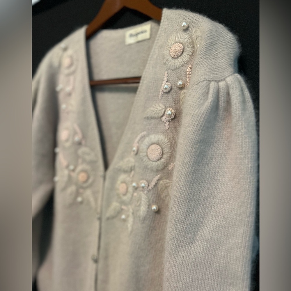 Magnolia Vintage Pearl Detail Beige/tan Lambswool Luxury Cardigan Size XL - Picture 3 of 16